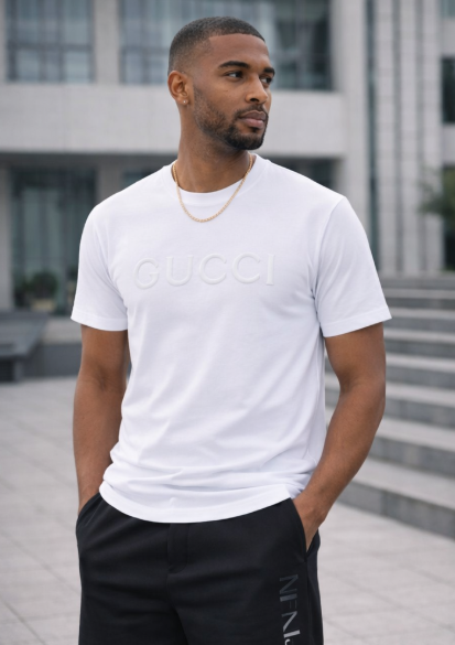 تيشيرت رجالي Gucci أبيض بشعار بارز - الصورة 2
