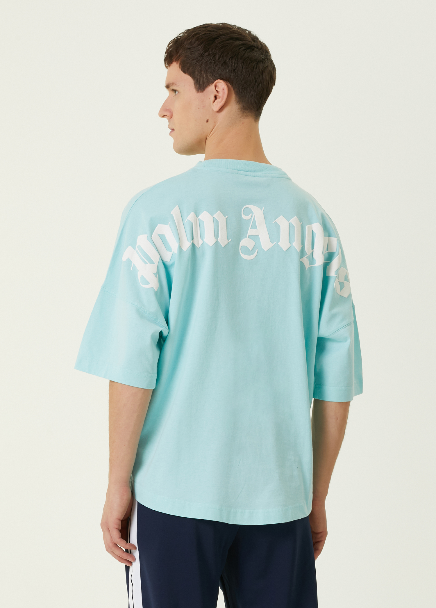 Palm Angels Logo Print T-Shirt – تيشيرت بالم أنجلز بطباعة الشعار - الصورة 5